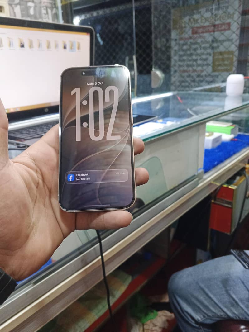 Apple iPhone 14 Pro 0