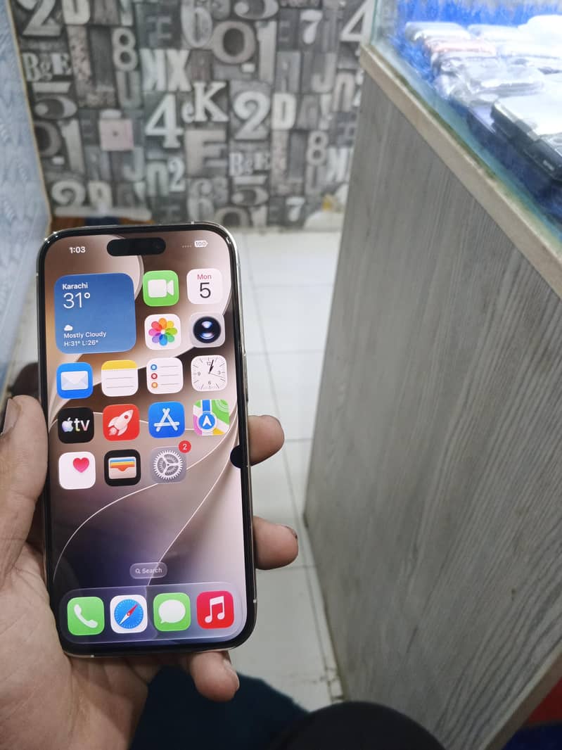 Apple iPhone 14 Pro 2