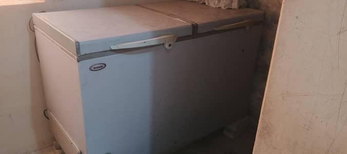 Deep freezer