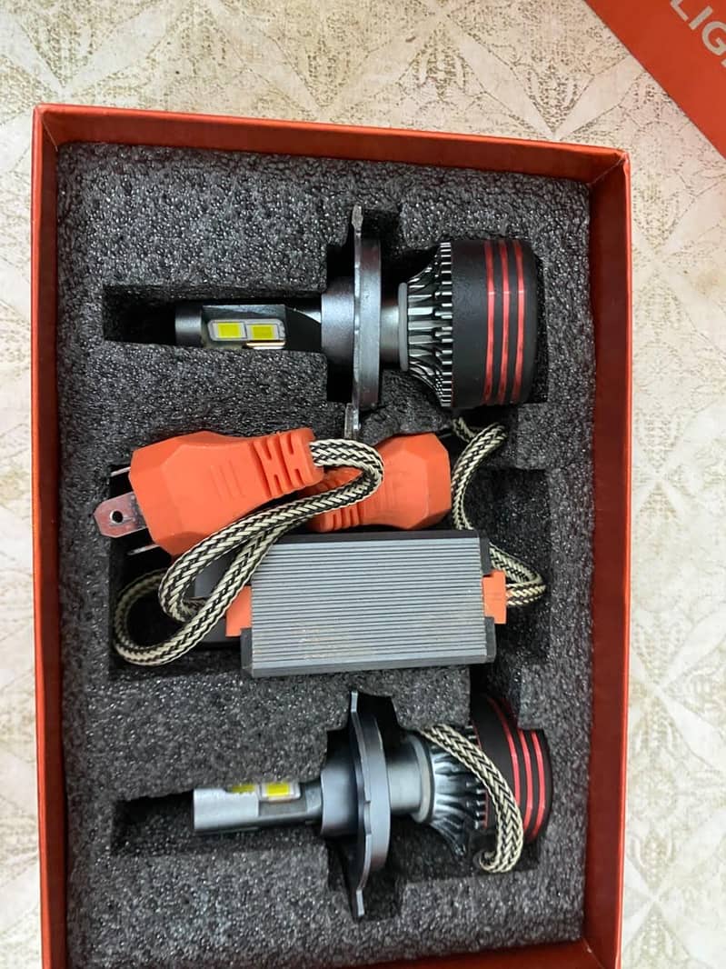 m8 pro universal light 1
