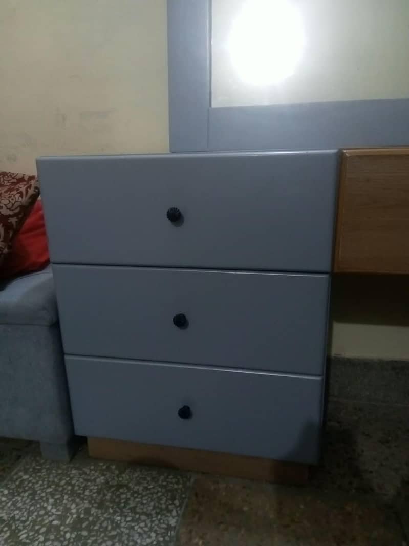 Bed in good condition 3