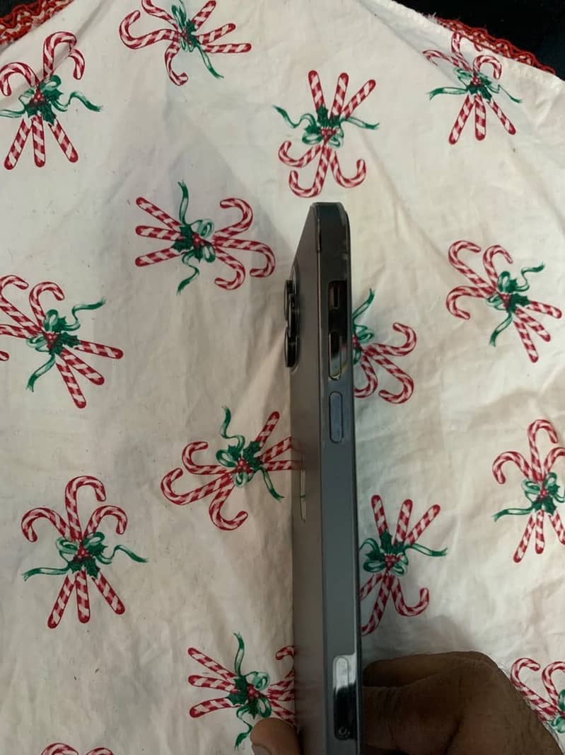 Apple iPhone 12 Pro 0