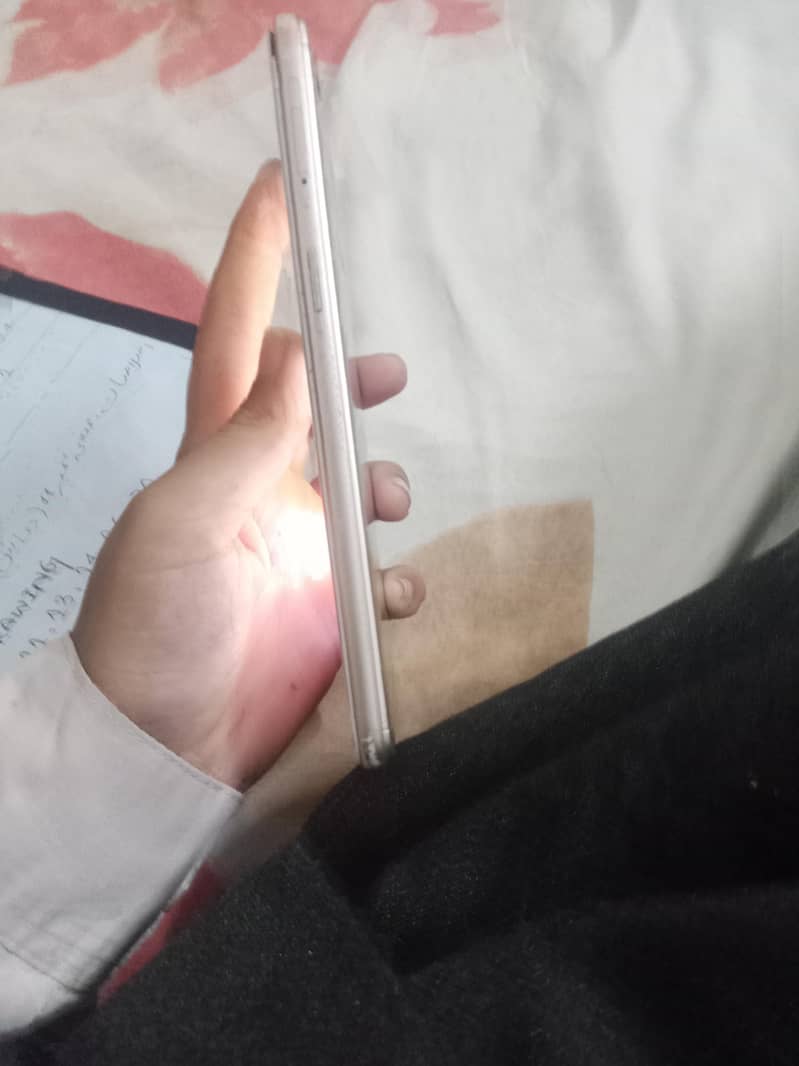 OPPO A37 3