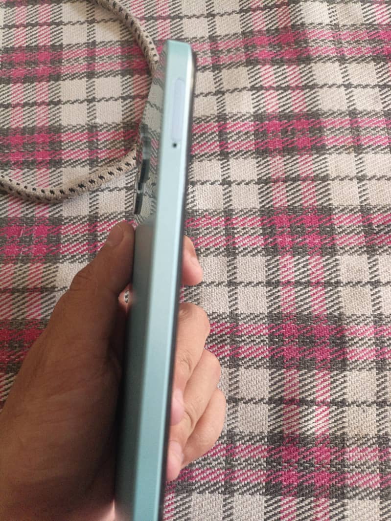 Realme Note 50 4