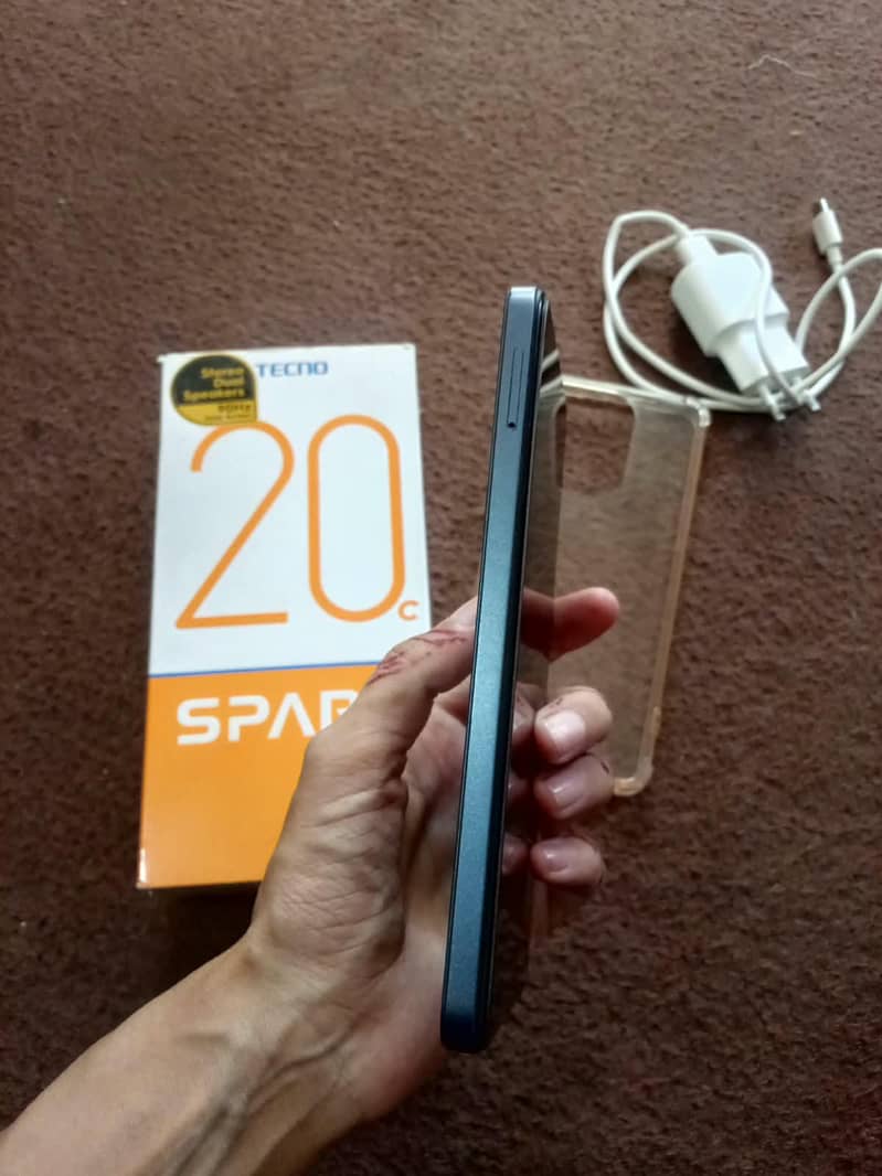 Tecno spark 20C 2