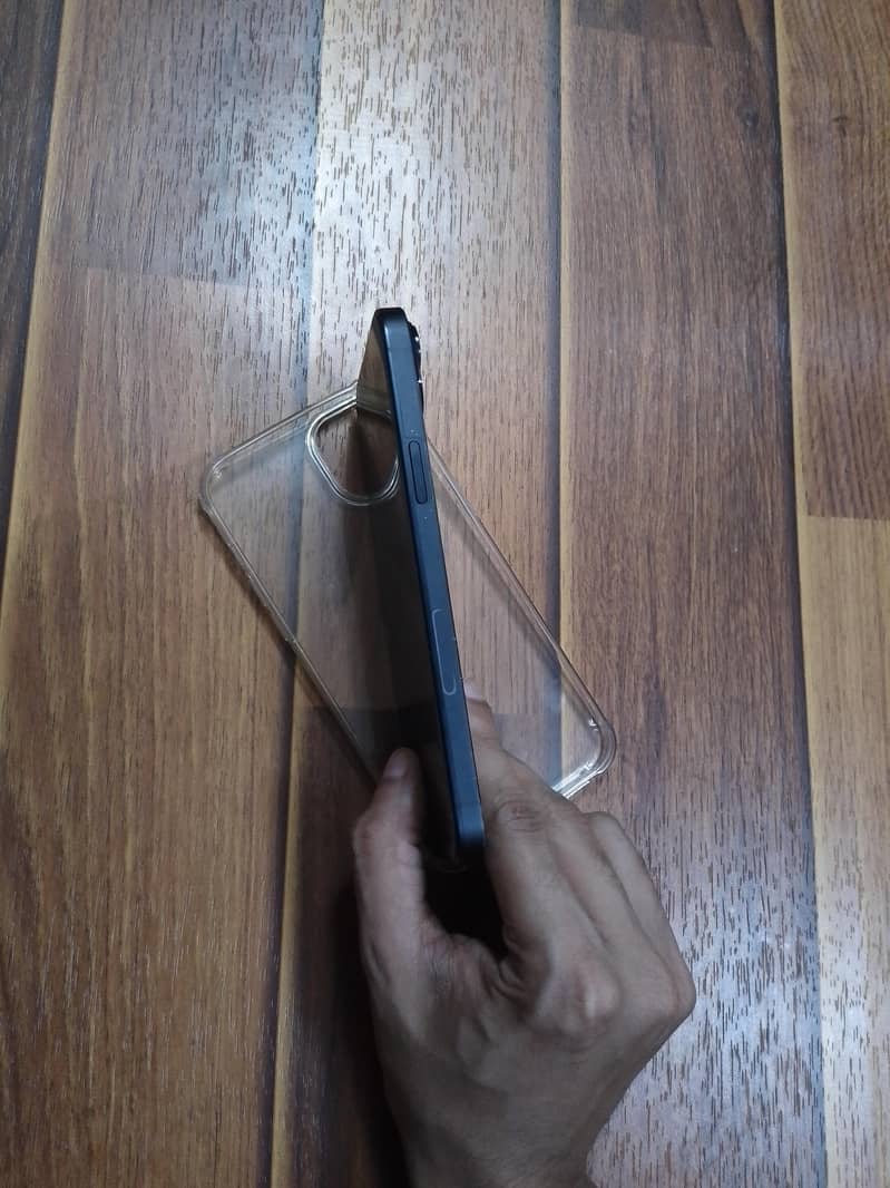 Apple iPhone 14 plus 3