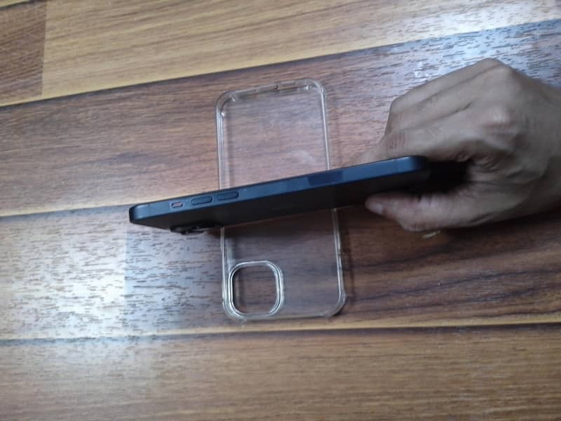 Apple iPhone 14 plus 4