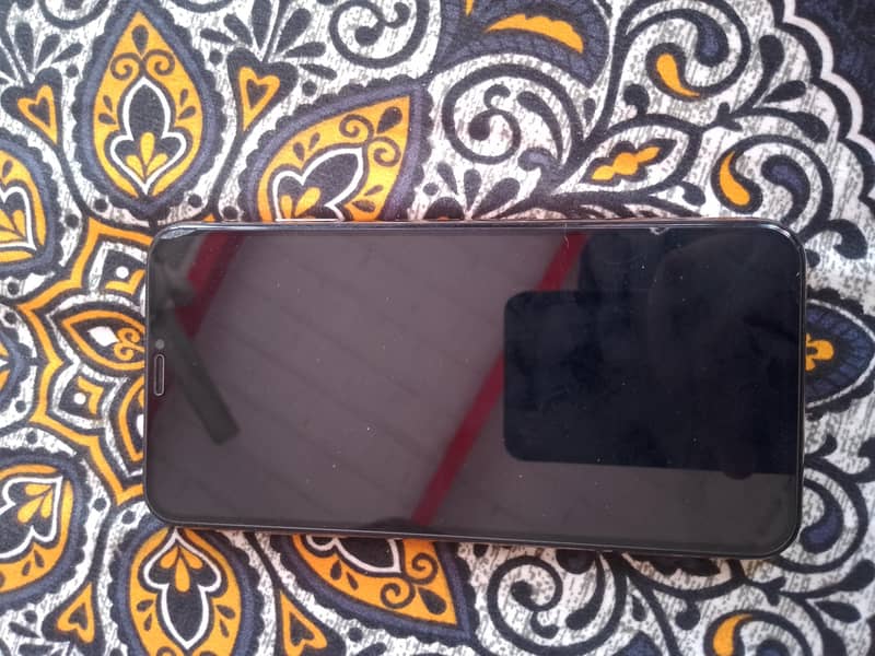 Apple iPhone XS Max 0