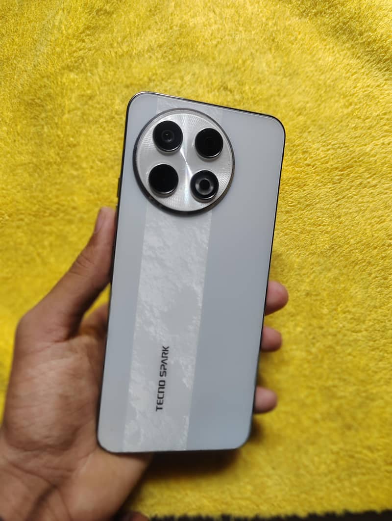 Tecno SPARK 30 Pro 8