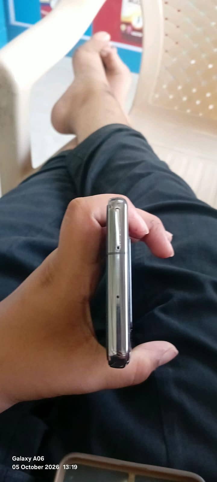 Samsung Mobile S10 Plus 4