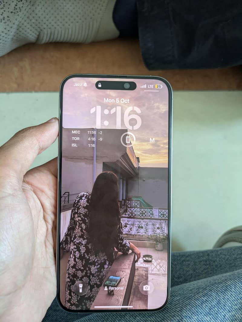 Apple iPhone 15 Pro Max 0