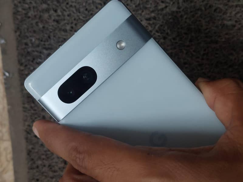 Google Pixel 7a 2