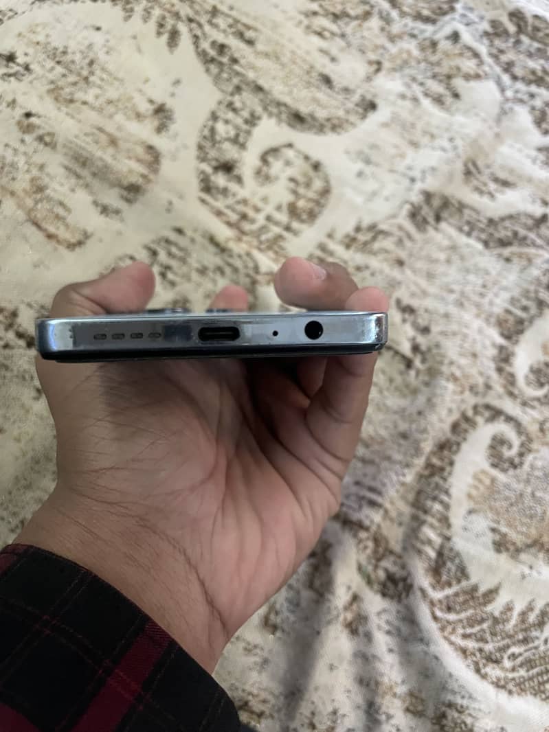 Infinix Note 30 5