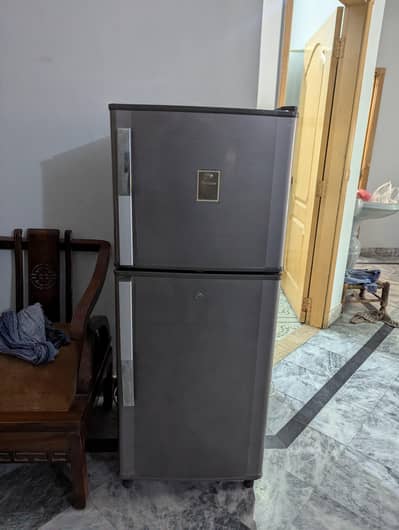 dawlance small size fridge 2 door
