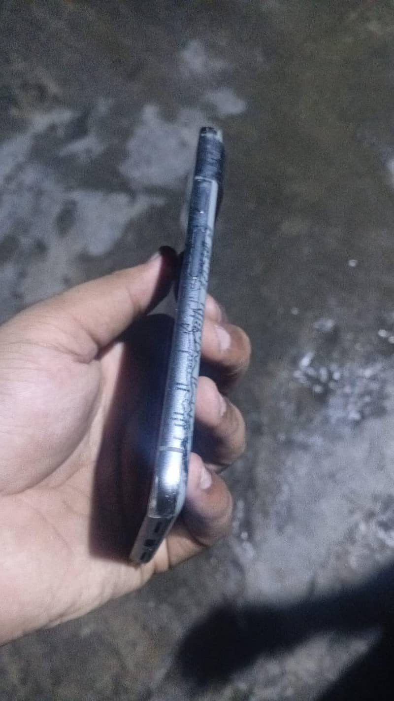 Google Pixel 8 3