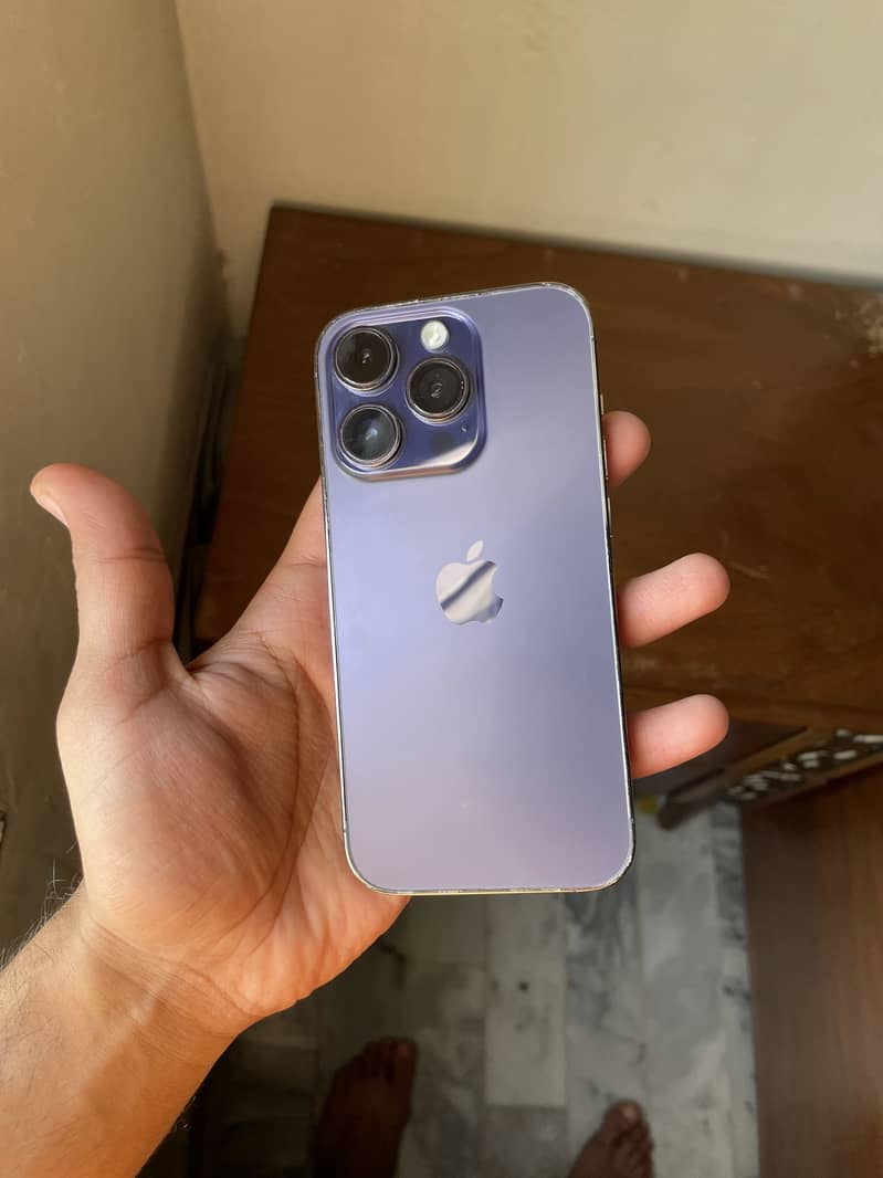 Apple iPhone 14 Pro 0