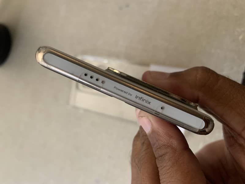 Infinix Zero 30 0
