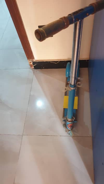 kids scooty
