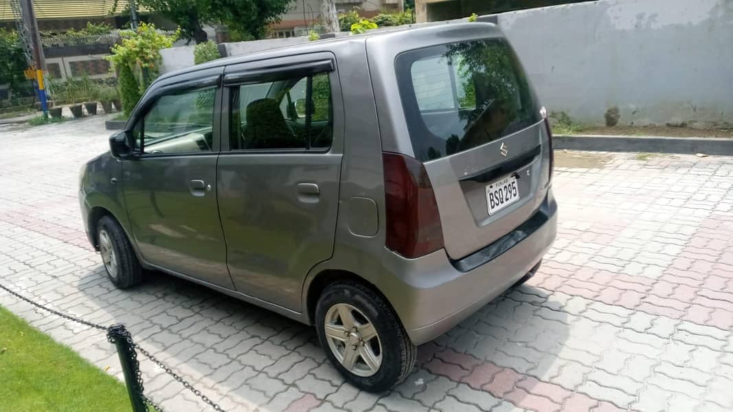 Suzuki Wagon R 2016 5