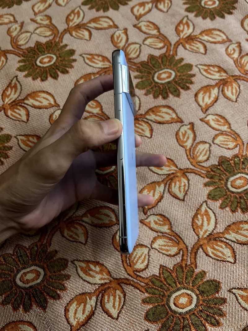 Google Pixel 8 Pro 1