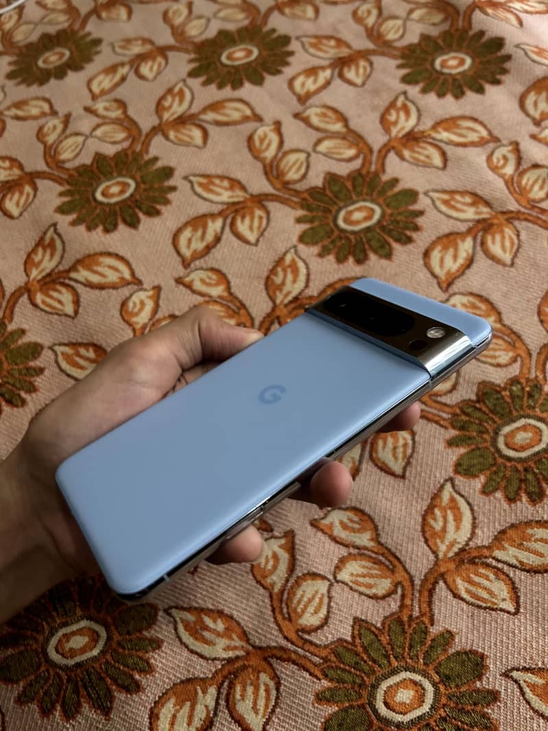 Google Pixel 8 Pro 3