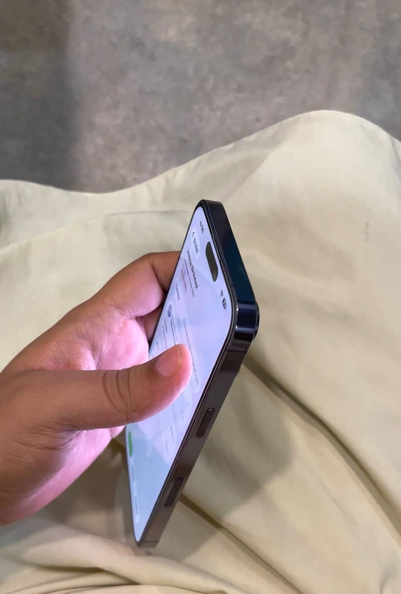 Apple iPhone 14 Pro Max 4