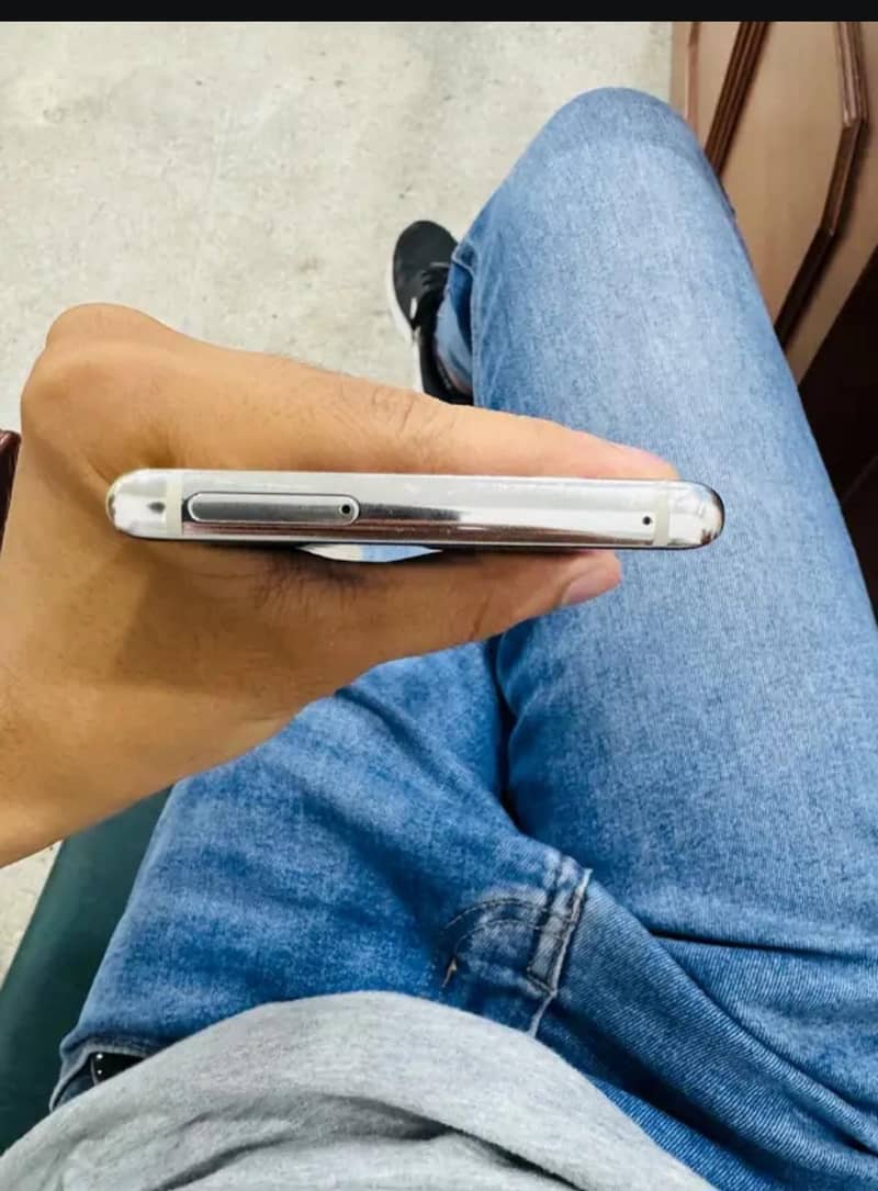 Samsung Mobile Note 8 2