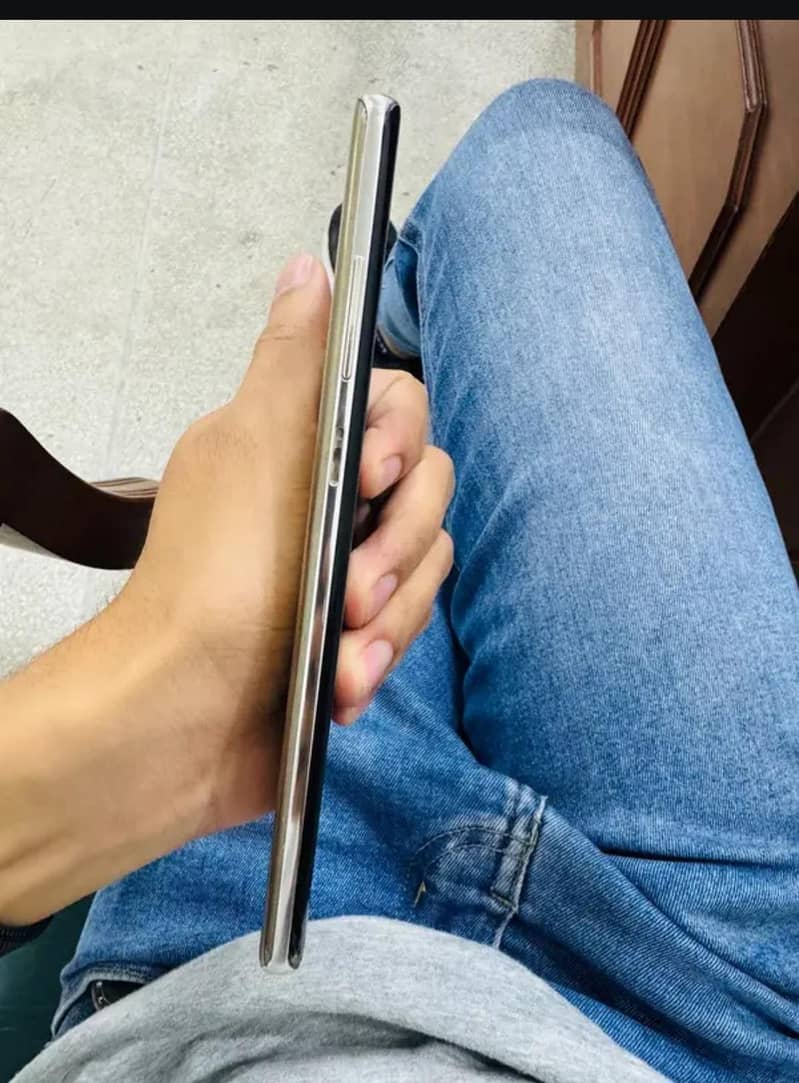 Samsung Mobile Note 8 5