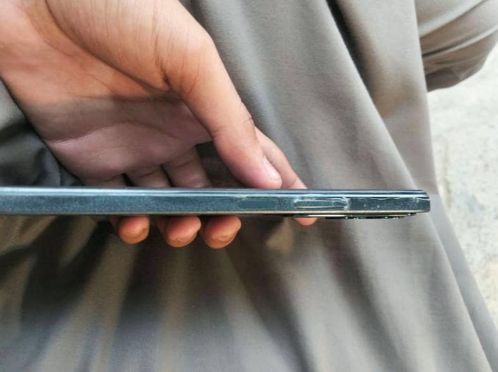 Realme C71 4