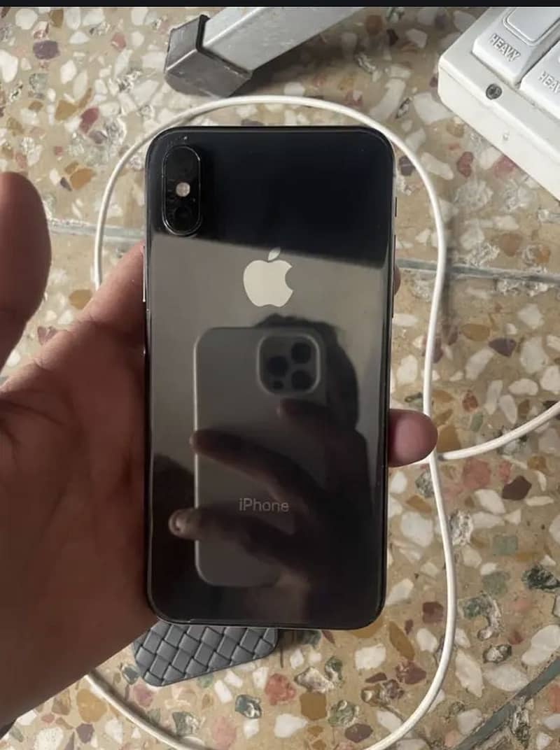 Apple iPhone XS 3