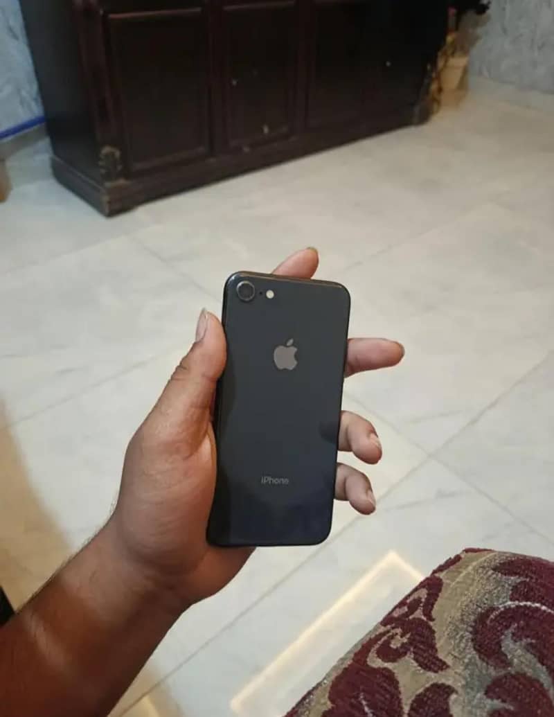 Apple iPhone 8 2
