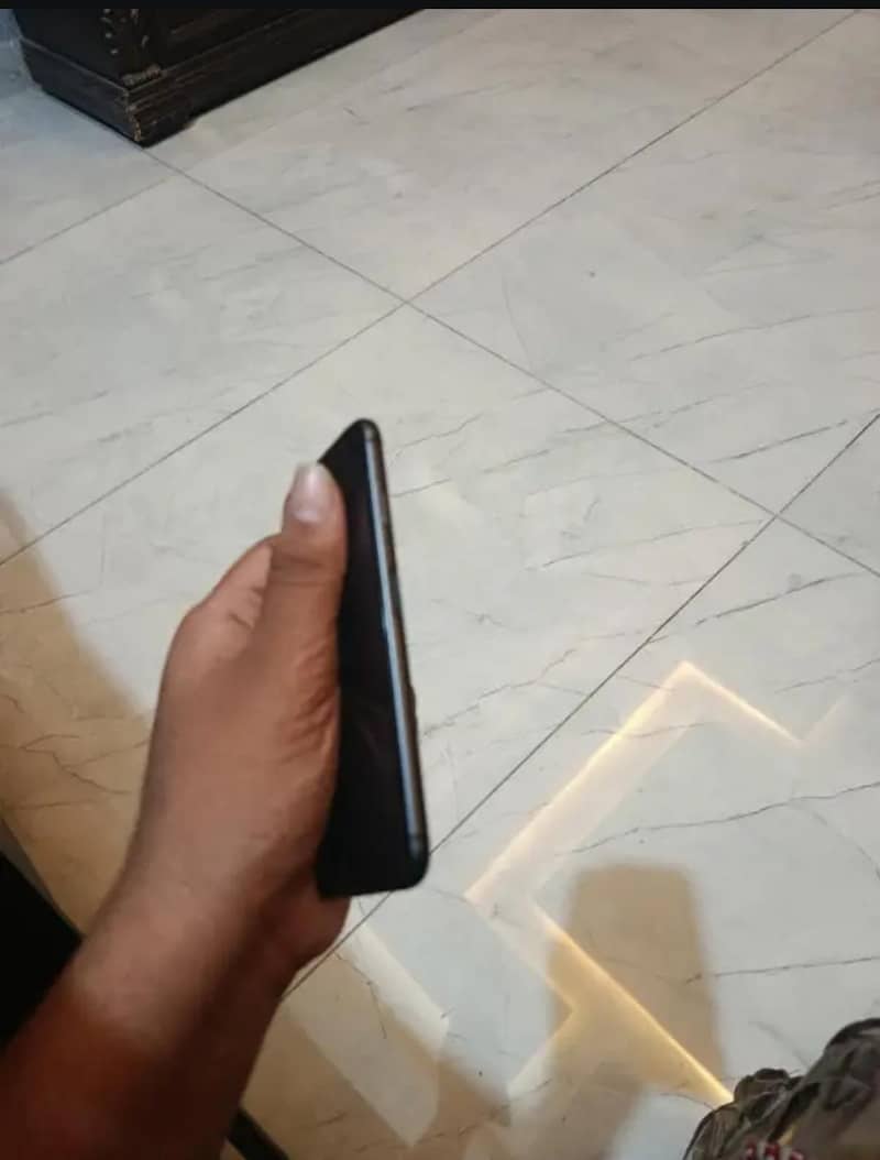 Apple iPhone 8 5