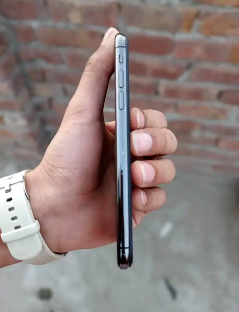 Apple iPhone X 1
