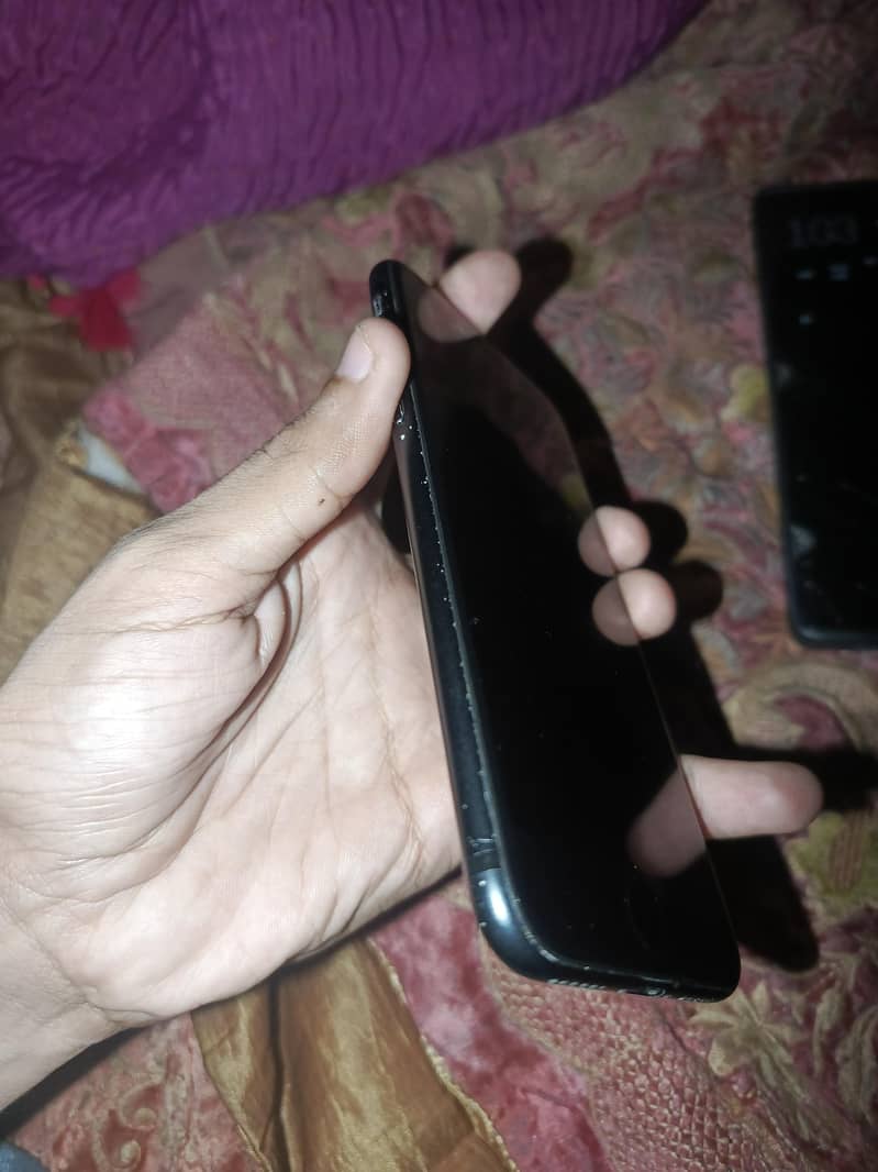 Apple iPhone 7 5