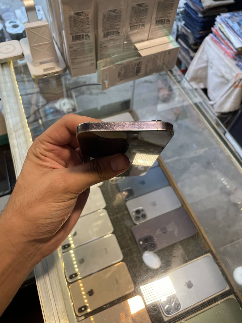Apple iPhone 14 Pro Max 3