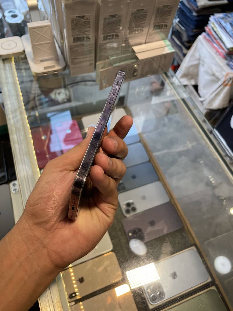 Apple iPhone 14 Pro Max 5