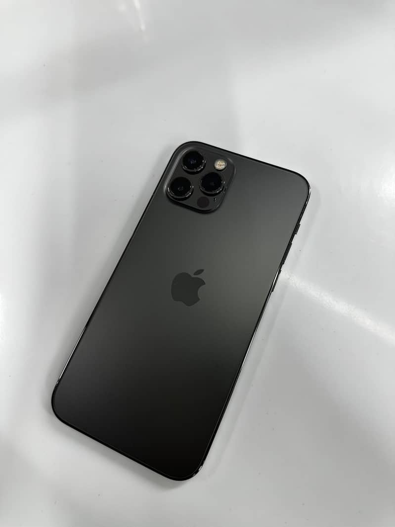 Apple iPhone 12 Pro 1