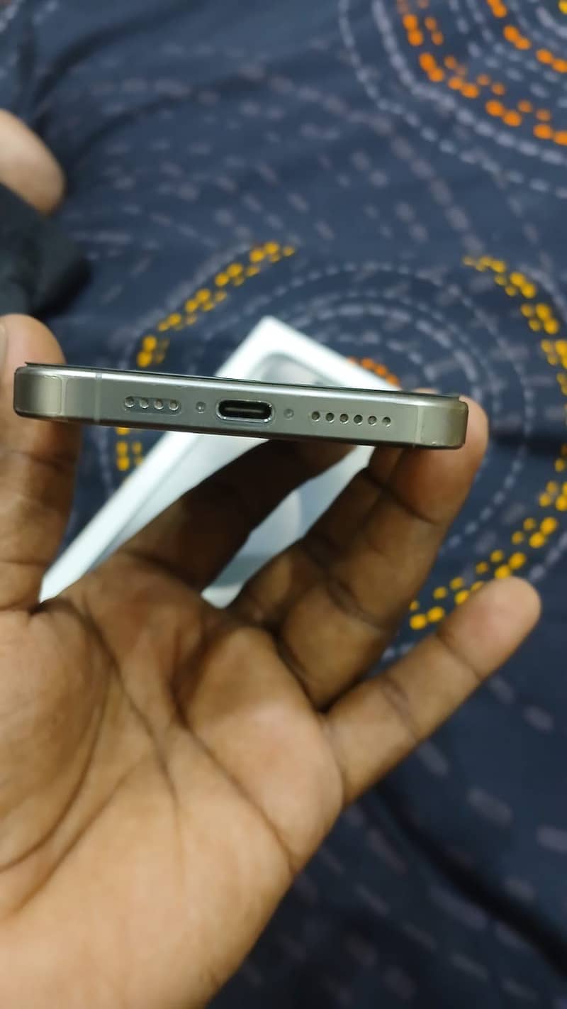 Iphone 15 pro max 2