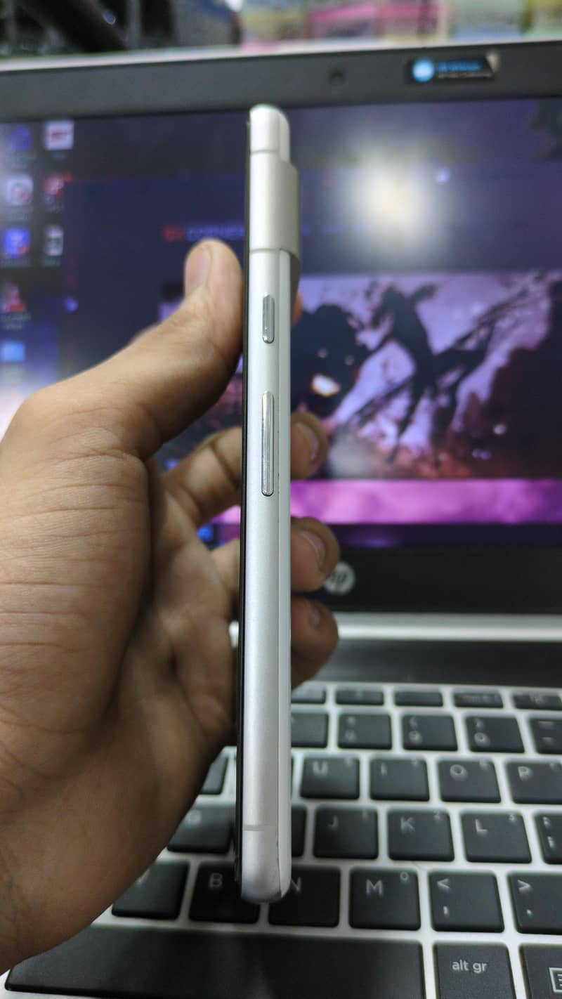 Google Pixel 7 3