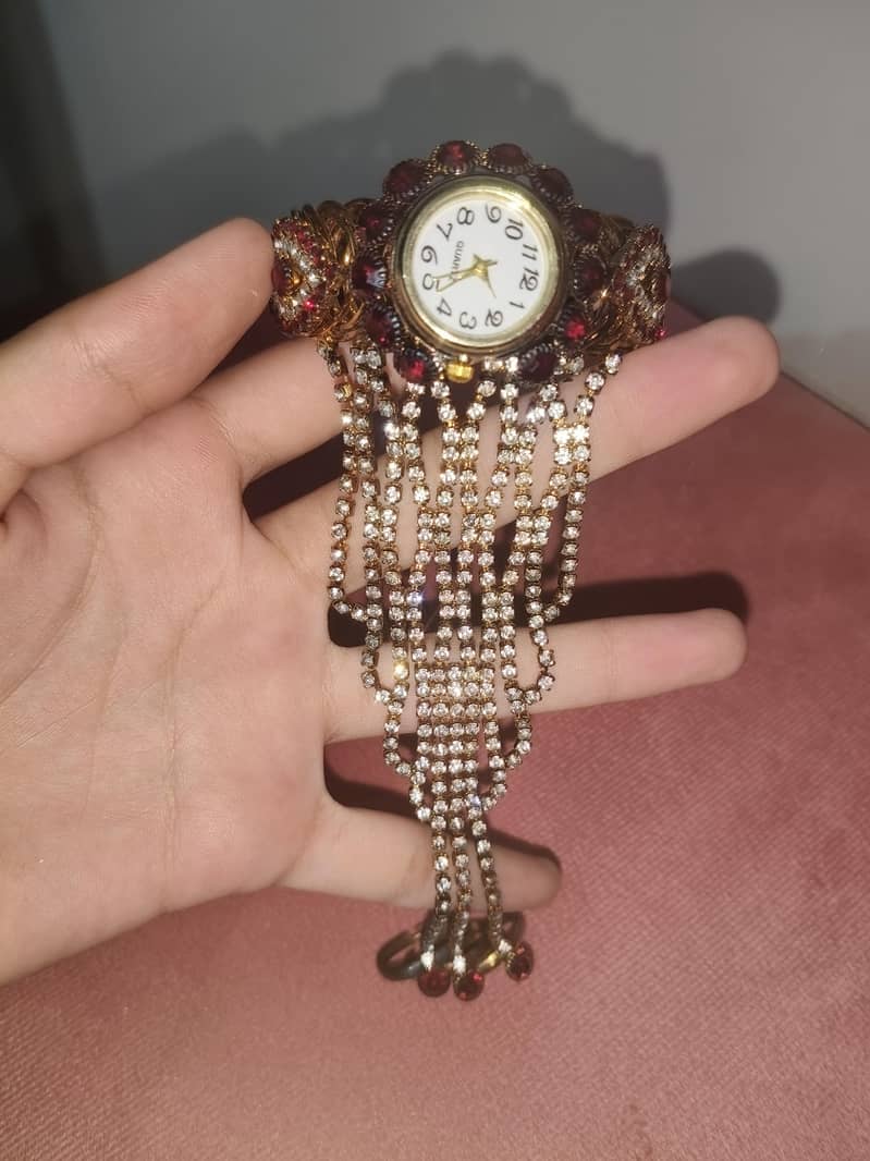 fancy watch with rings 0