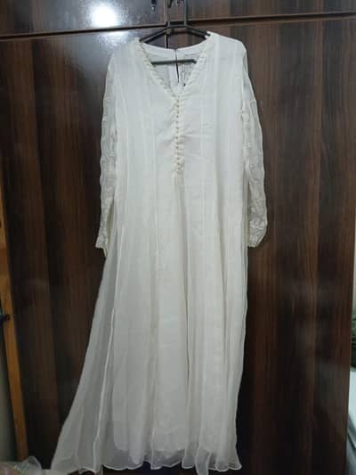 New tagged baroque frock