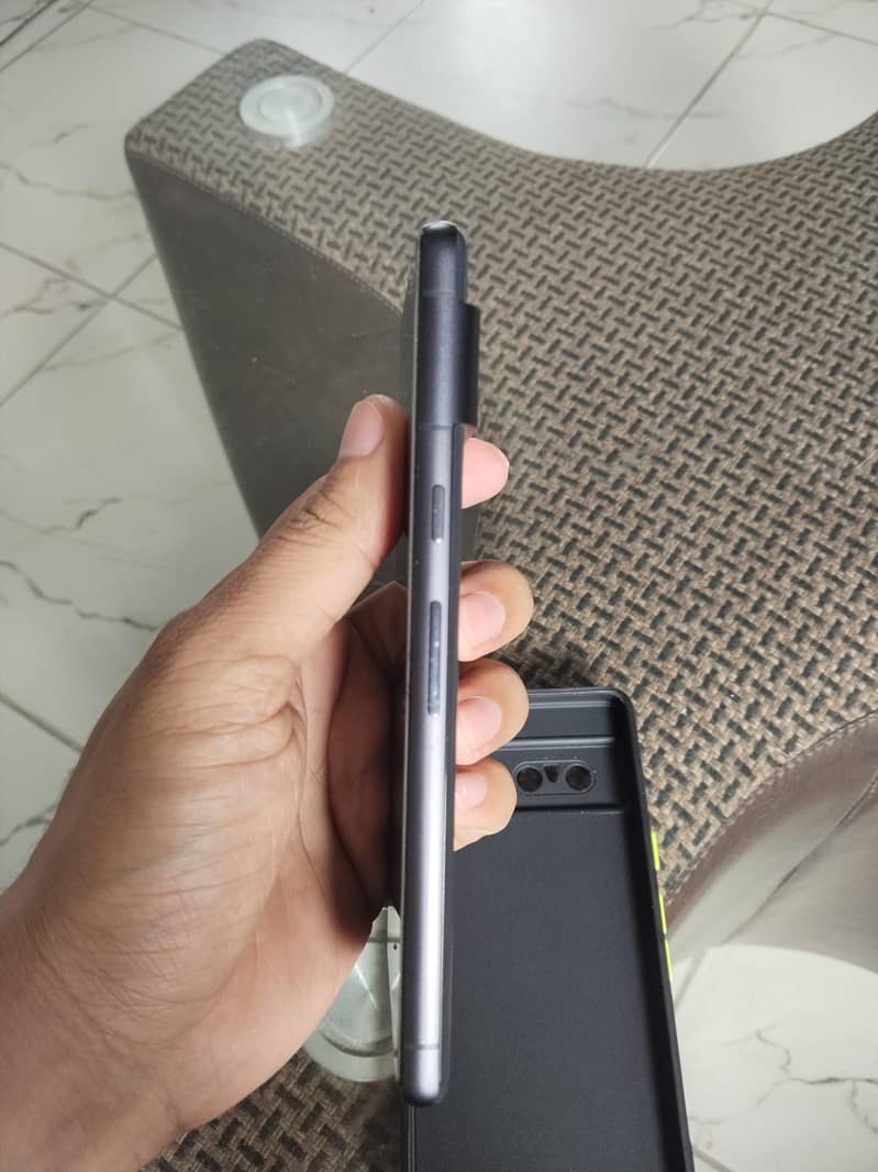 Google pixel 7 4
