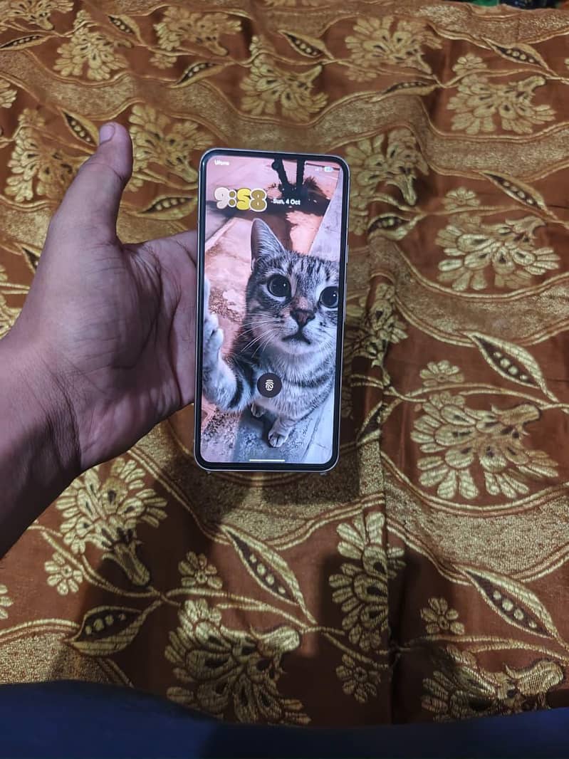 Google Pixel 8 2