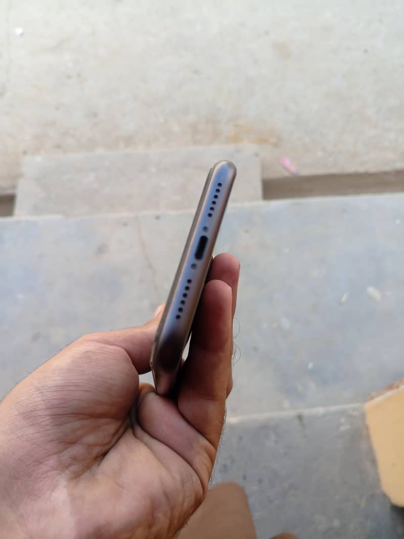 Apple iPhone 11 2