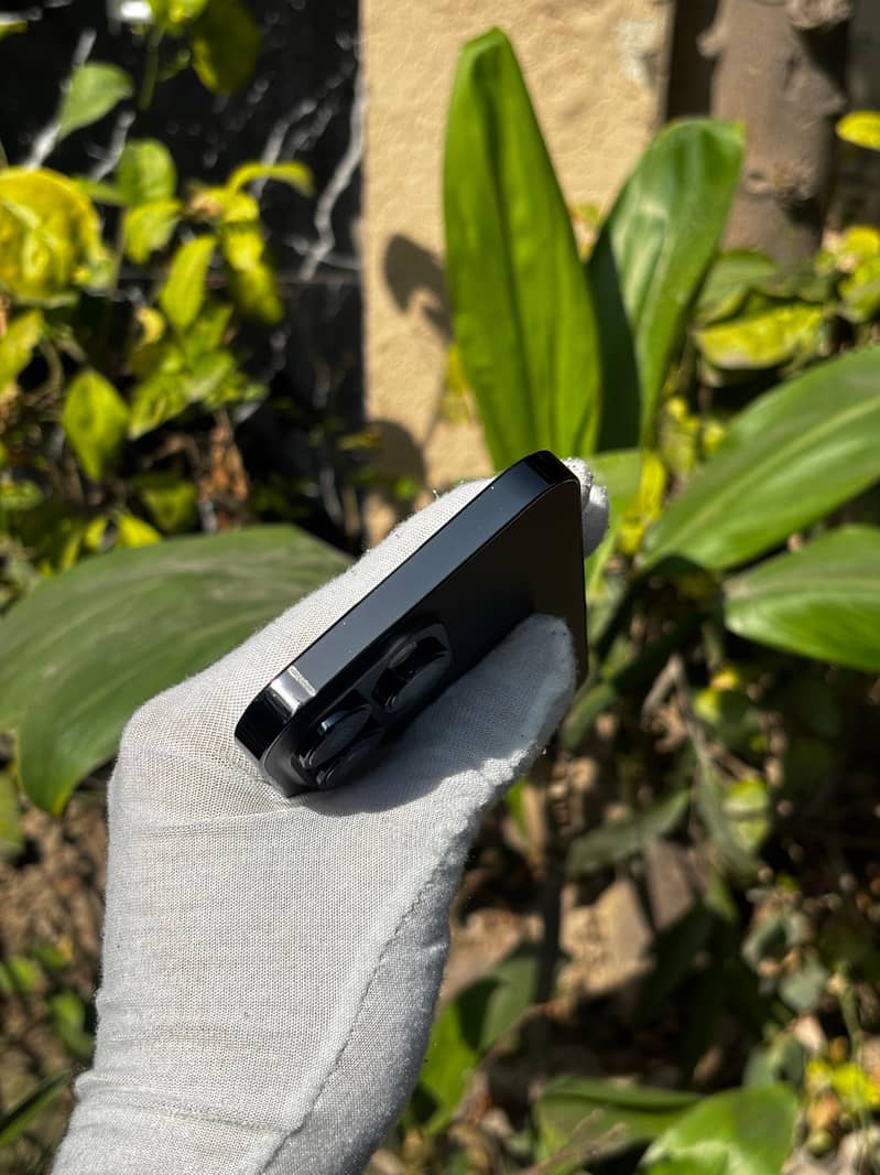 Apple iPhone 14 Pro Max 3