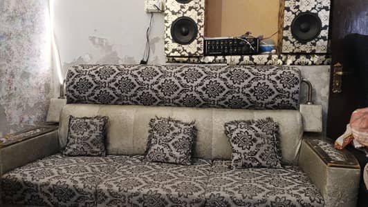 3 seeter sofa