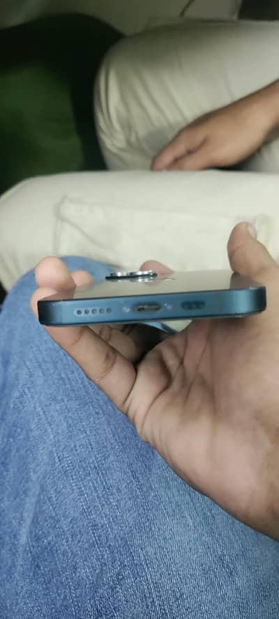 Apple iPhone 13 mini