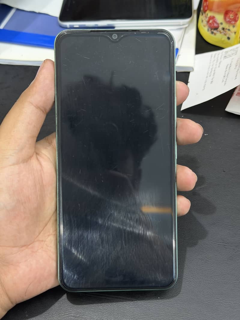 Vivo Y03 1