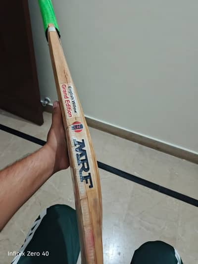English Willow / Hardball Cricket Used Cricket Bat  / Good Condition