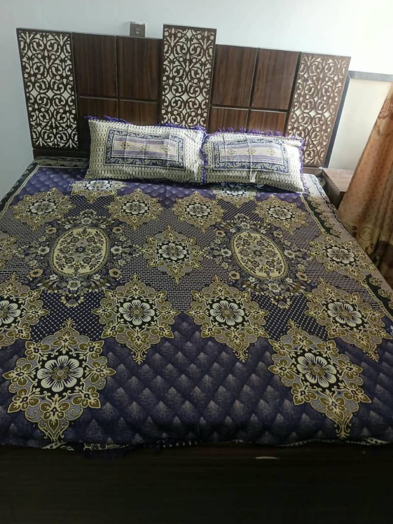 King bed 1